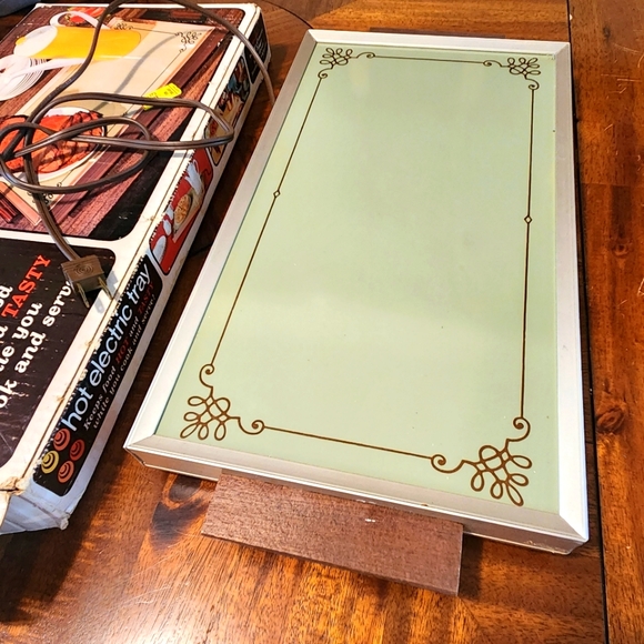 Vintage Kitchen Cornwall Hot Electric Tray in Avacodo - Picture 5 of 16